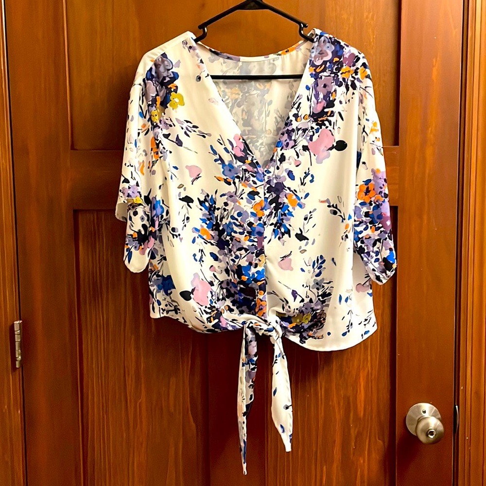 White v neck blouse
